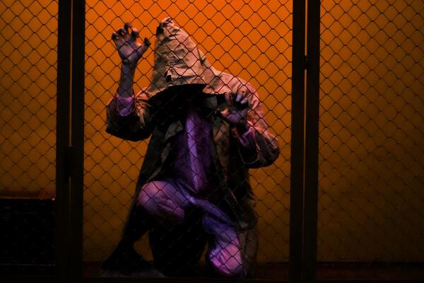 Фотография перформанса «Потрошитель»